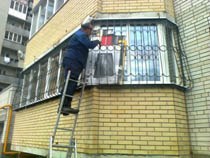 Раздвижные решетки в Иркутске